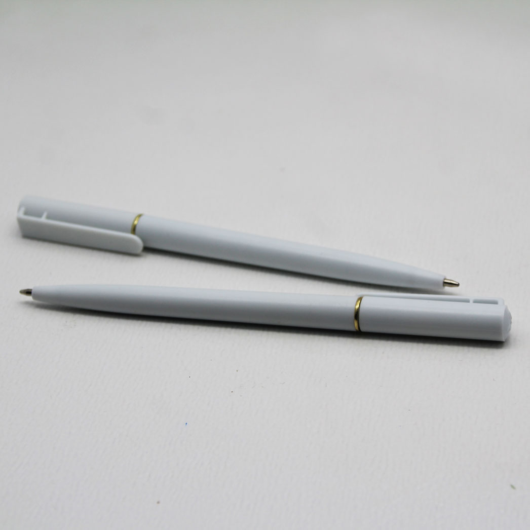 خودکار پلاستیکی سفید Li کد 3504 - هدیه‌ای کاربردی و اقتصادی